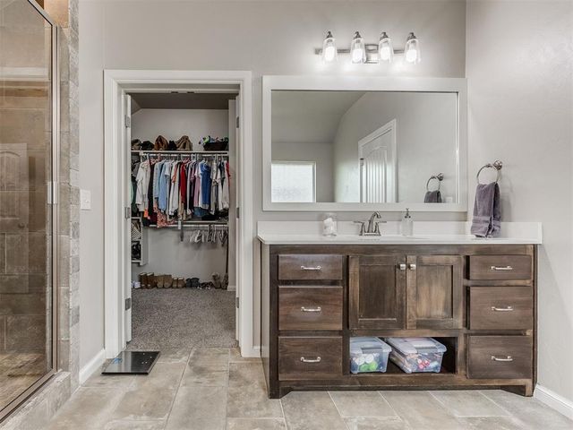 8216 NW 152nd Terrace, Edmond, OK 73013