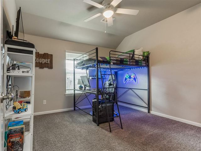 8216 NW 152nd Terrace, Edmond, OK 73013