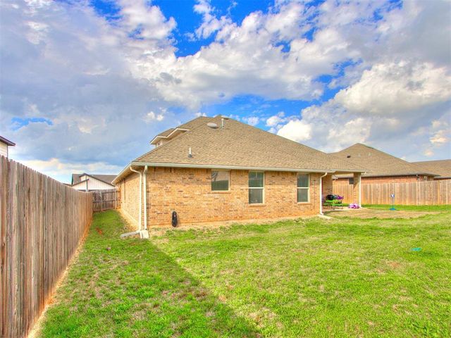 8216 NW 152nd Terrace, Edmond, OK 73013