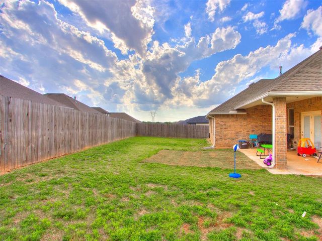 8216 NW 152nd Terrace, Edmond, OK 73013