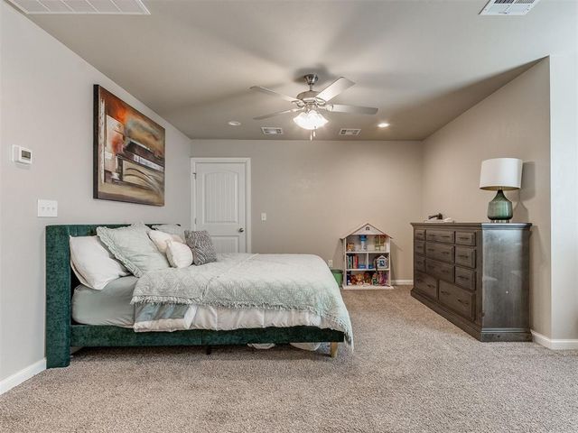 8216 NW 152nd Terrace, Edmond, OK 73013