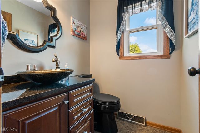 1760 Cadbury Street NW, Massillon, OH 44646