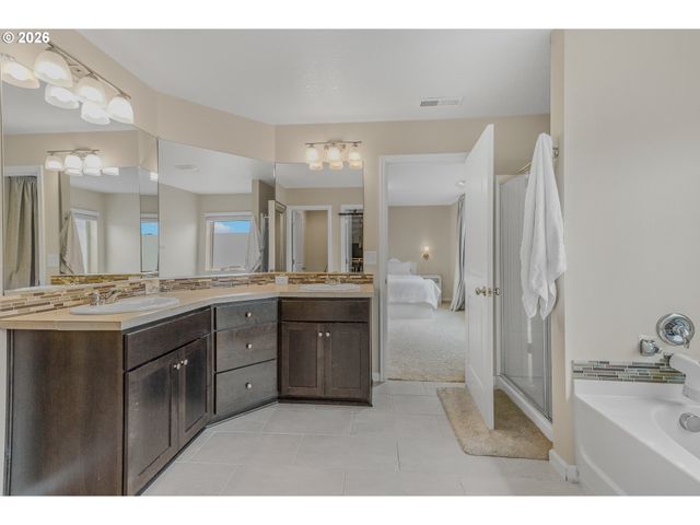 11626 Ne 131ST Pl, Vancouver, WA 98682