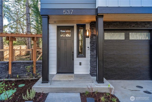 539 NW Juniper Street, Issaquah, WA 98027