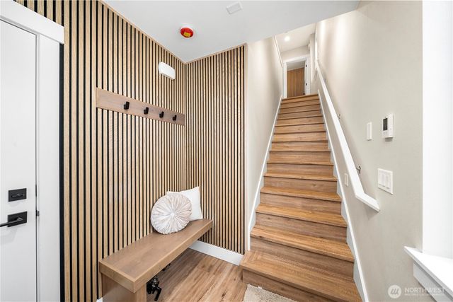 539 NW Juniper Street, Issaquah, WA 98027