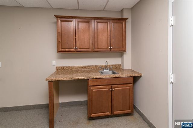 555 Goffle Road 108, Ridgewood, NJ 07450