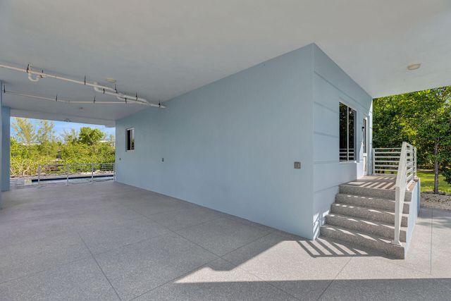 124 Venetian Way, Upper Matecumbe Key Islamorada, FL 33036