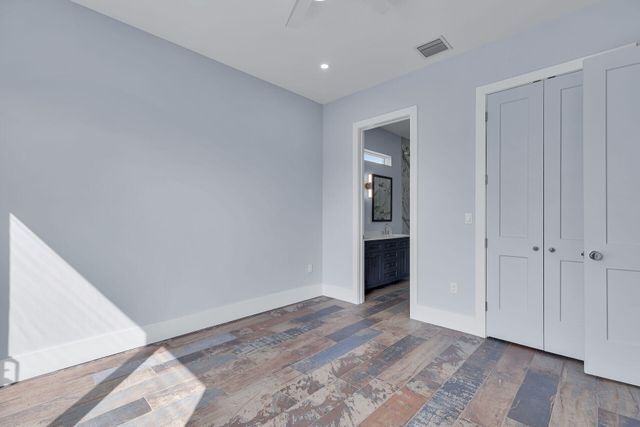 124 Venetian Way, Upper Matecumbe Key Islamorada, FL 33036