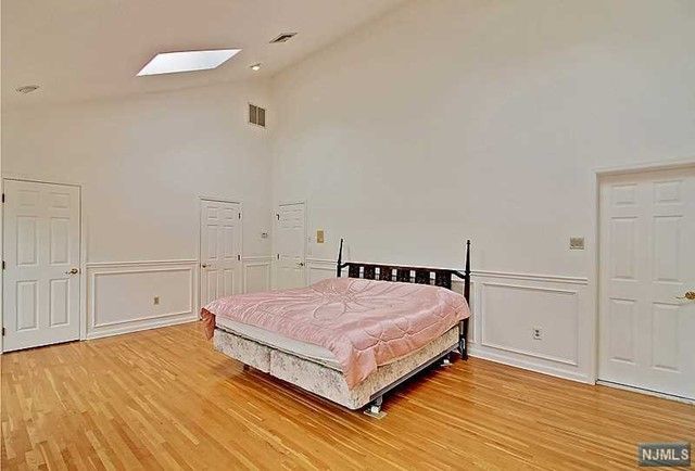 6 Quail Run, Warren, NJ 07059