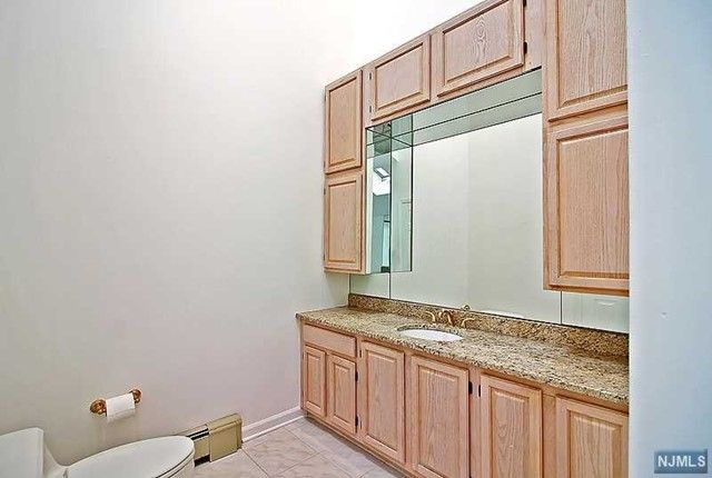 6 Quail Run, Warren, NJ 07059