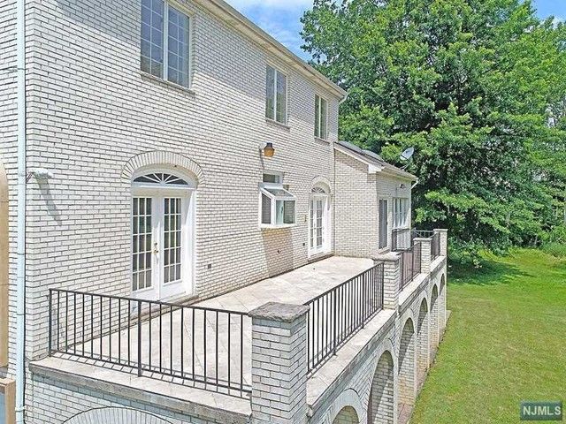 6 Quail Run, Warren, NJ 07059