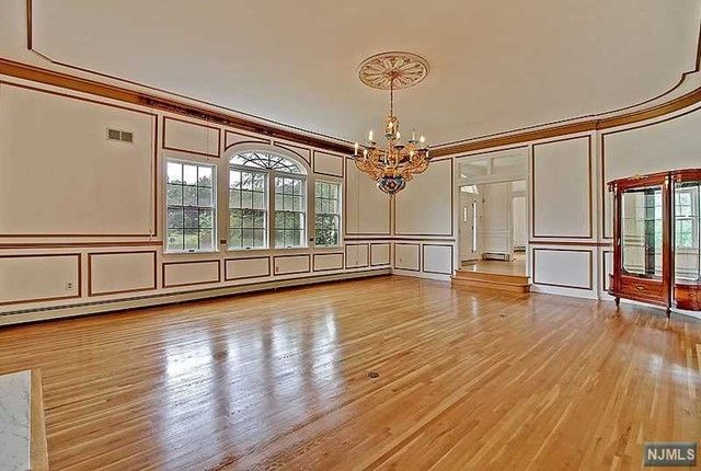 6 Quail Run, Warren, NJ 07059