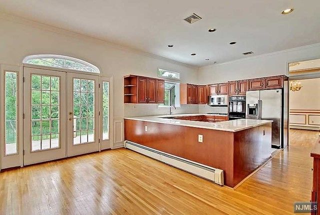 6 Quail Run, Warren, NJ 07059