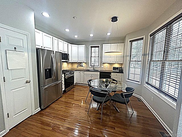 7 Limerick Court, White Plains, NY 10603