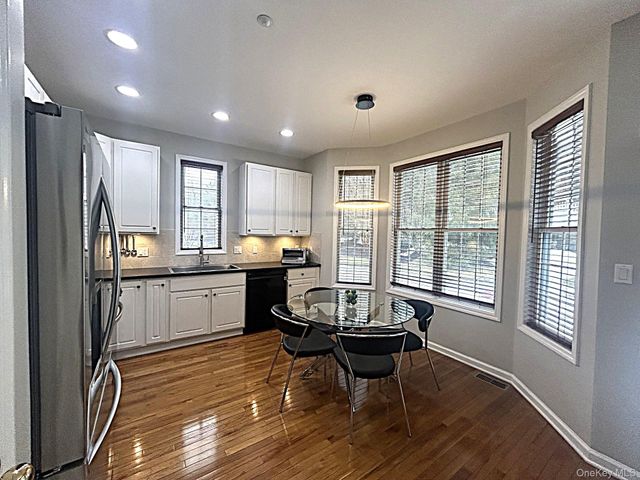 7 Limerick Court, White Plains, NY 10603