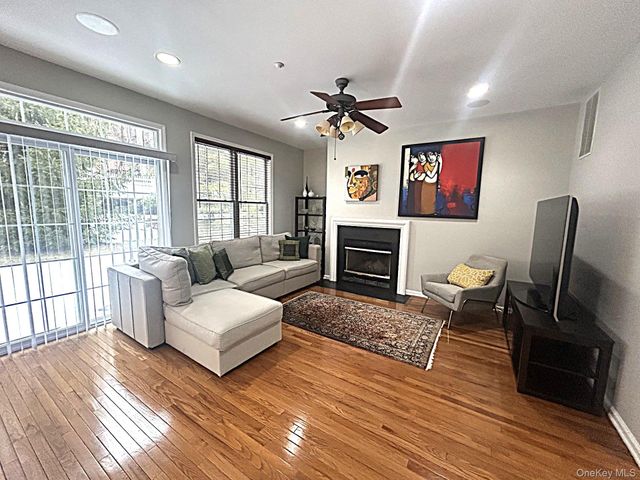 7 Limerick Court, White Plains, NY 10603