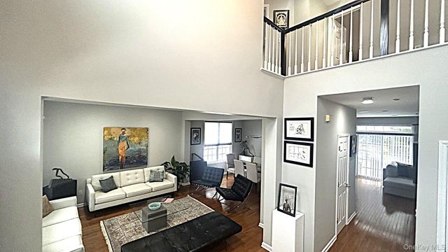 7 Limerick Court, White Plains, NY 10603