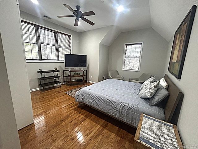 7 Limerick Court, White Plains, NY 10603