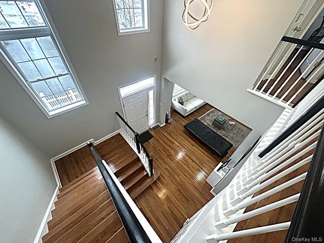 7 Limerick Court, White Plains, NY 10603