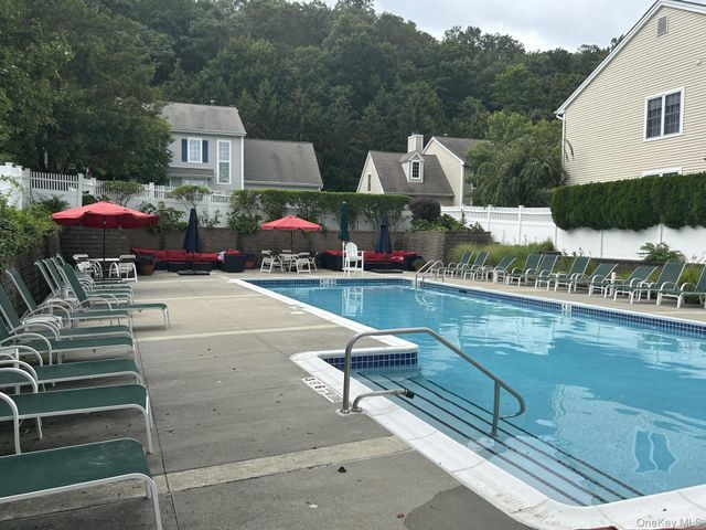 7 Limerick Court, White Plains, NY 10603