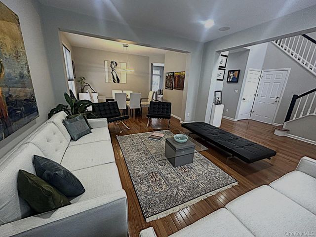 7 Limerick Court, White Plains, NY 10603