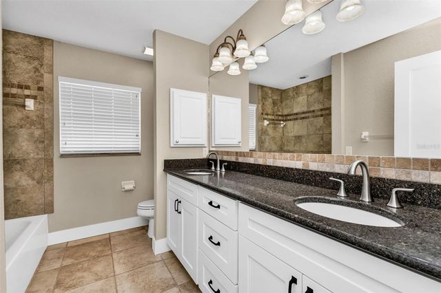 28401 COCO PALM DR, Punta Gorda, FL 33982