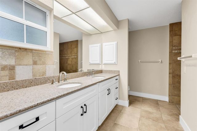 28401 COCO PALM DR, Punta Gorda, FL 33982