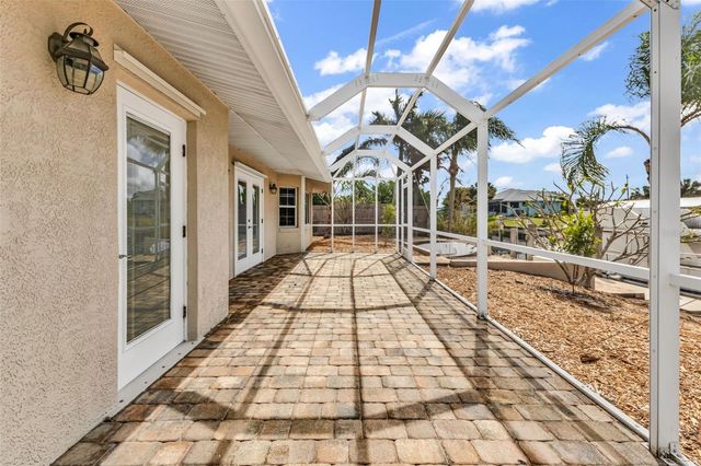 28401 COCO PALM DR, Punta Gorda, FL 33982