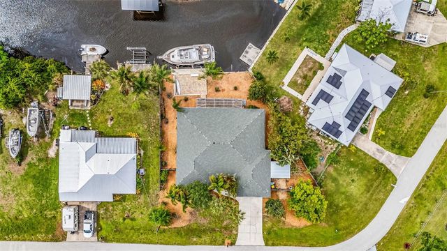 28401 COCO PALM DR, Punta Gorda, FL 33982