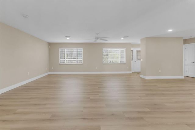 28401 COCO PALM DR, Punta Gorda, FL 33982