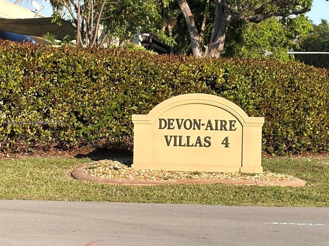 11938 SW 122nd Ct, Miami, FL 33186