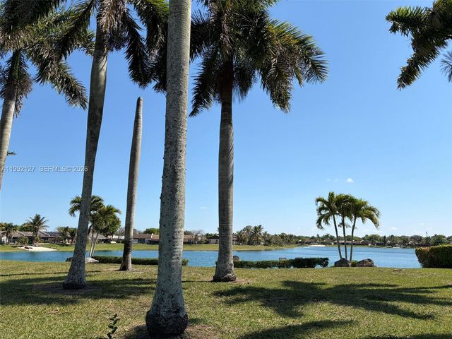 11938 SW 122nd Ct, Miami, FL 33186