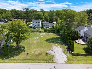 8830 Northern Avenue, Plymouth, MI 48170