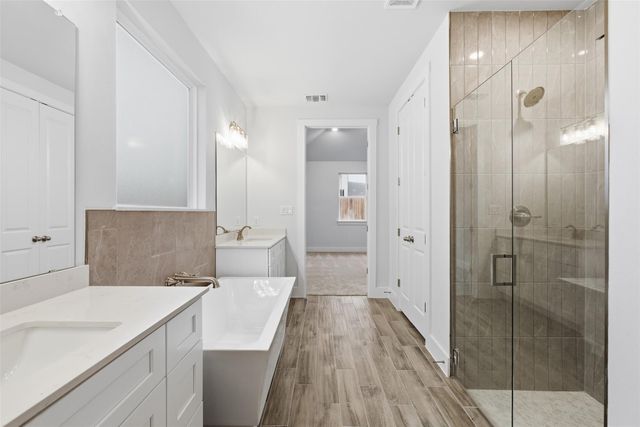 8521 Pine Muhly DR, Lago Vista, TX 78645