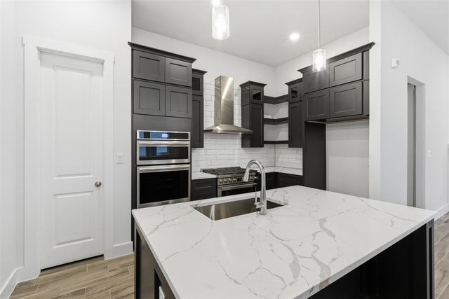 8521 Pine Muhly DR, Lago Vista, TX 78645