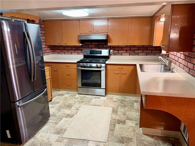 1306 Broadway Avenue Rear, East Mckeesport, PA 15035
