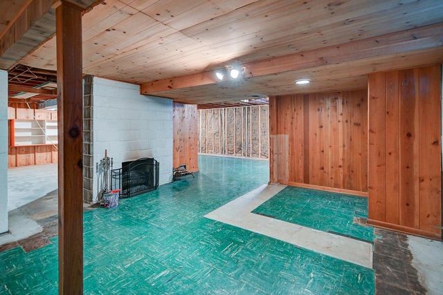 5602 Raymond Road, Madison, WI 53711