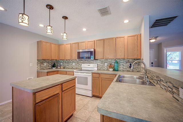 1314 Post Oak Trail, Anna, TX 75409
