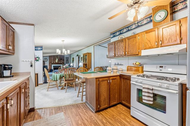 10175 E R Avenue, Scotts, MI 49088