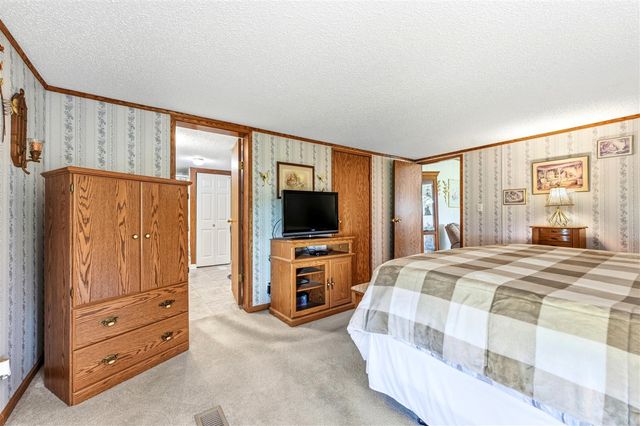 10175 E R Avenue, Scotts, MI 49088
