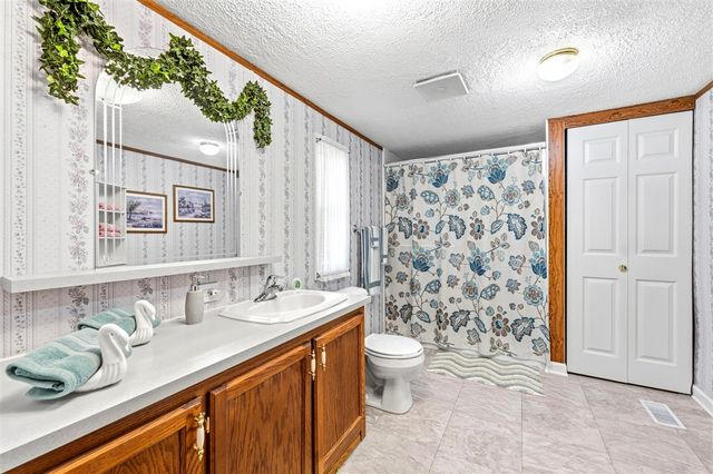 10175 E R Avenue, Scotts, MI 49088