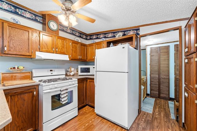 10175 E R Avenue, Scotts, MI 49088