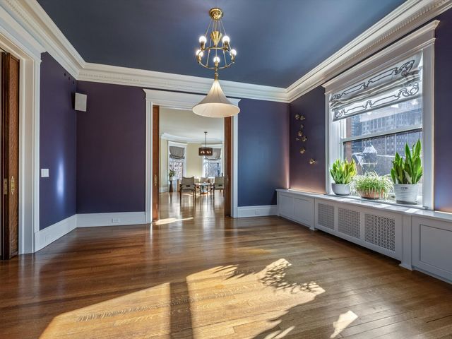 1210 N Astor Street 3A, Chicago, IL 60610