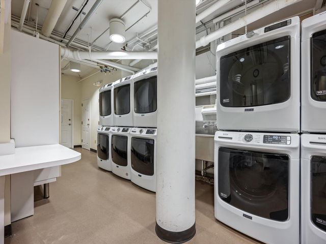 1210 N Astor Street 3A, Chicago, IL 60610