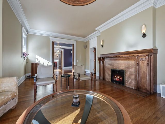 1210 N Astor Street 3A, Chicago, IL 60610