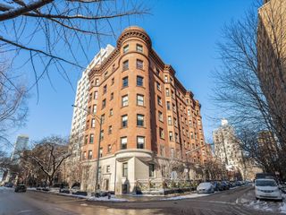 1210 N Astor Street 3A, Chicago, IL 60610