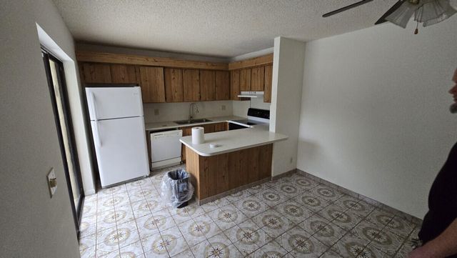 1660 Forest Lakes Circle C, West Palm Beach, FL 33406