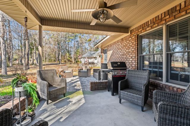 400 Foxtail Dr., Longs, SC 29568
