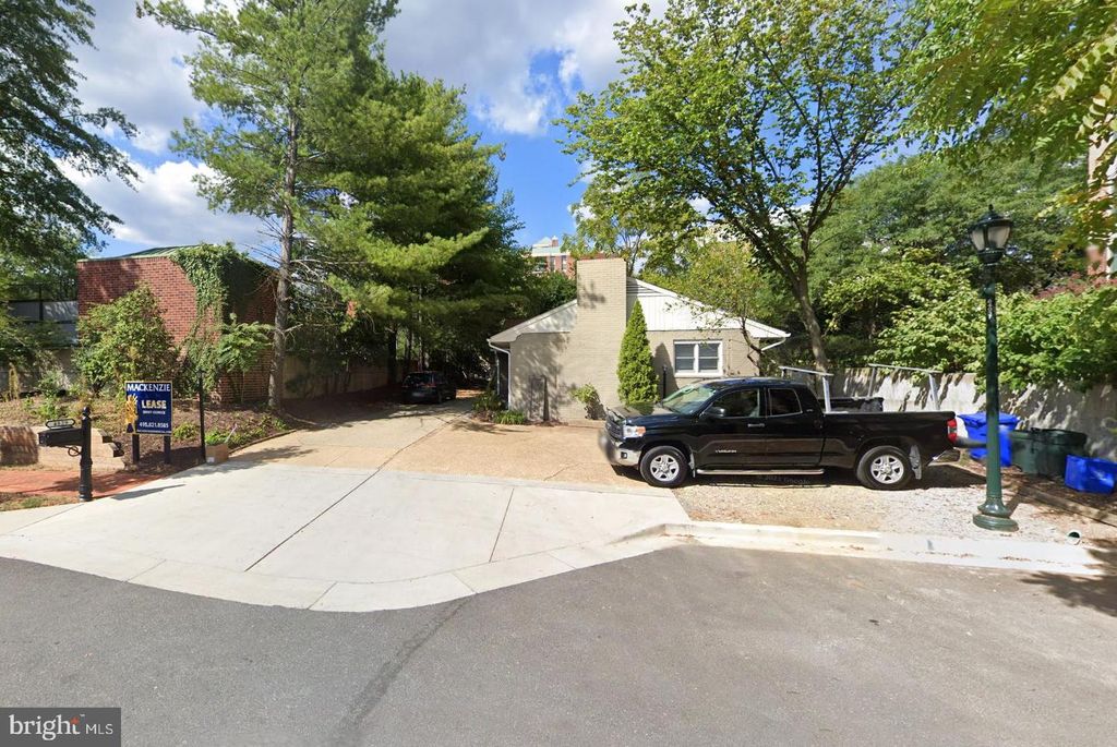 4829 WEST LN, Bethesda, MD 20814