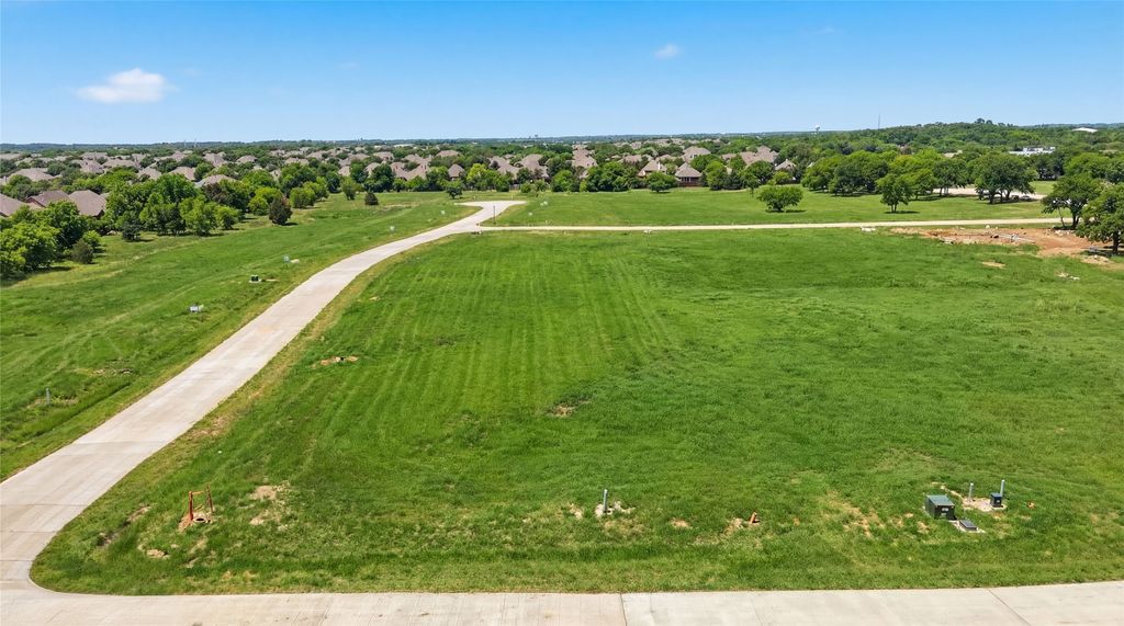 730 Sutton Lane, Copper Canyon, TX 76226